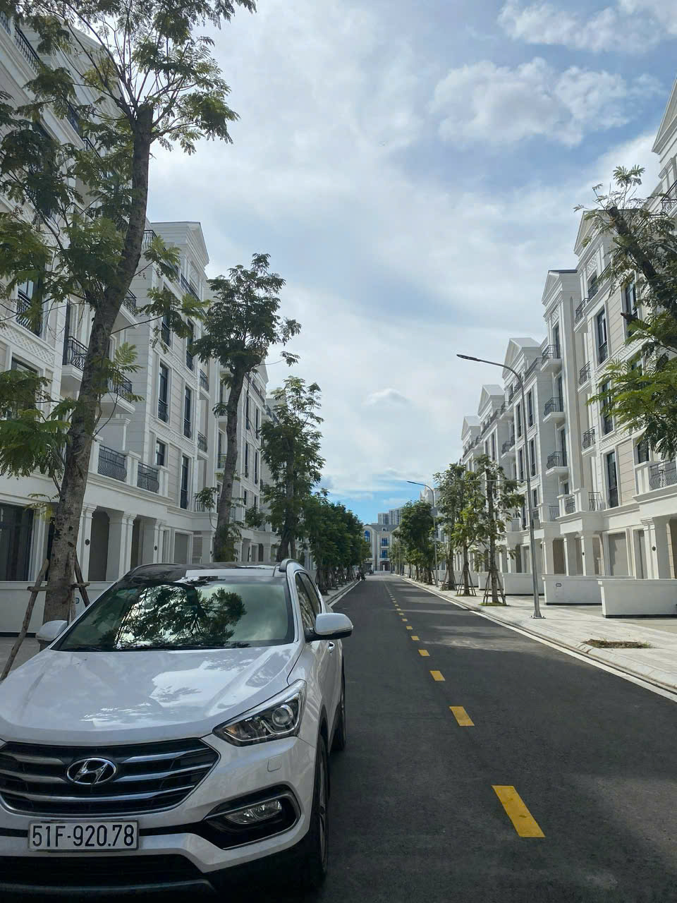 Bán nhà phố Liền kề Vinhomes